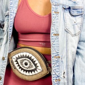 Gorgeous Nomada sling/crossbody bag